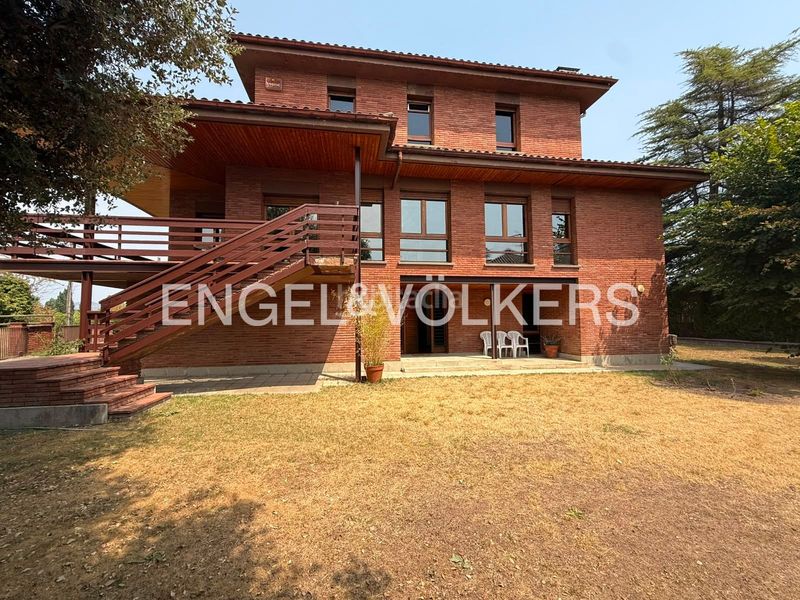 Foto 038640bc-a135-44ac-a801-6725575718d6. Casa amb calefacció a Manlleu
