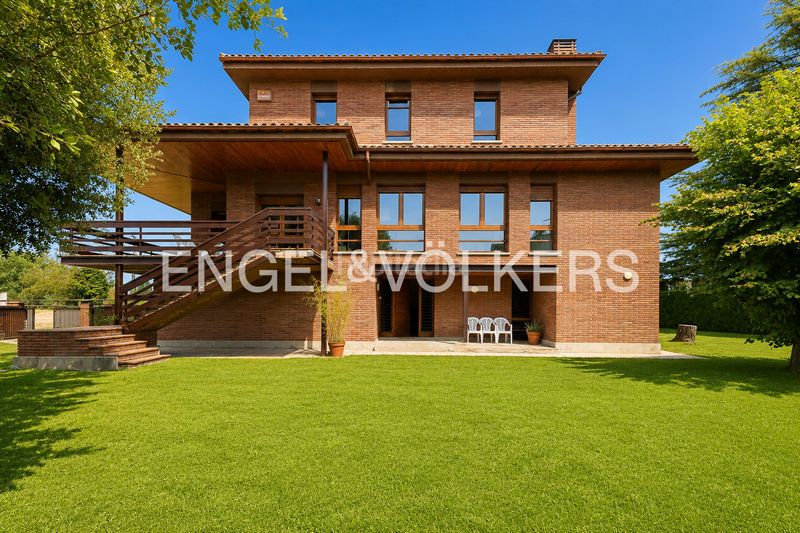 Foto 56297d53-5023-4572-83b5-f886e4f1b823. Casa amb calefacció a Manlleu