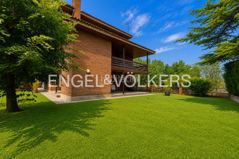 Foto bd11c8f1-89a7-4273-9d14-87d0f4fc792a. Casa amb calefacció a Manlleu