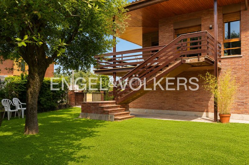 Foto ce14ec8e-5d1f-46f8-8578-859fd77adbd2. Casa amb calefacció a Manlleu