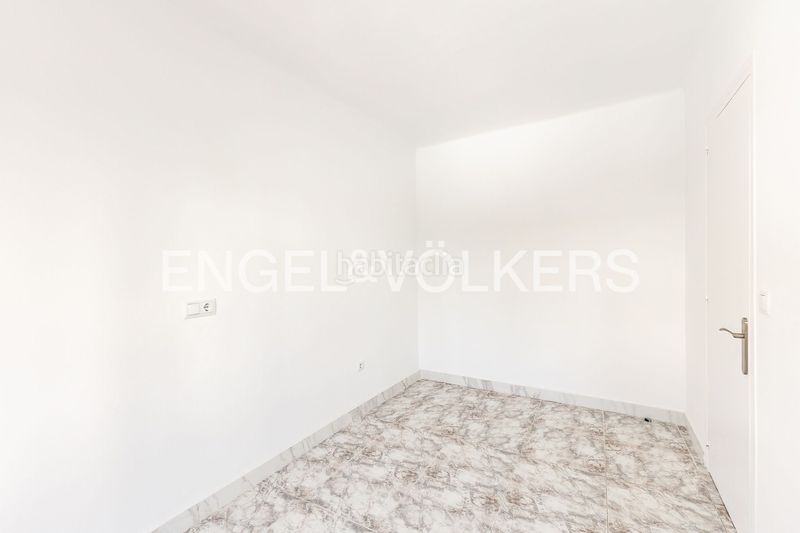 Foto d65e1c8d-57c2-49b5-8ced-e1015873f4cf. Casa adossada amb calefacció a Torelló