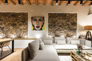Ground floor in Vila de Gràcia. Vive en gràcia como si fuera tu propia casa  151 m en tres nivel