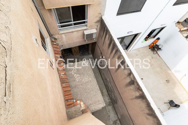 Foto 0da9827d-32d1-484e-8801-852c8101dc8a. Casa adossada amb calefacció aparcament a Can Rull Sabadell