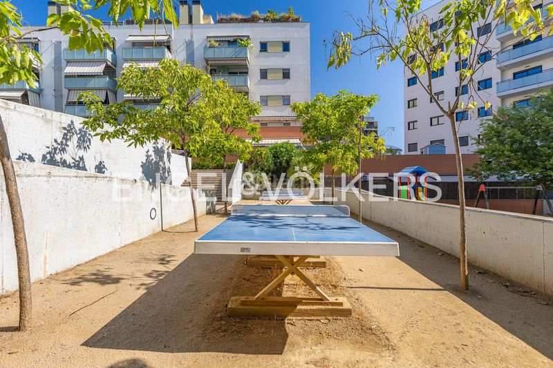 Foto 26912e56-345d-4652-b98e-19abca146286. Planta baixa amb calefacció aparcament piscina a Terrassa