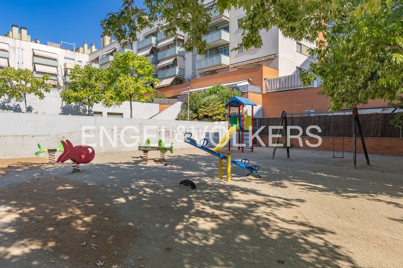 Foto e291c007-8b08-4b7b-a58b-3248d7226c83. Planta baixa amb calefacció aparcament piscina a Terrassa
