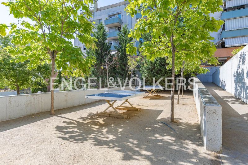 Foto fb7a18e6-d03f-4c28-a94f-0ca60a60983f. Planta baixa amb calefacció aparcament piscina a Terrassa