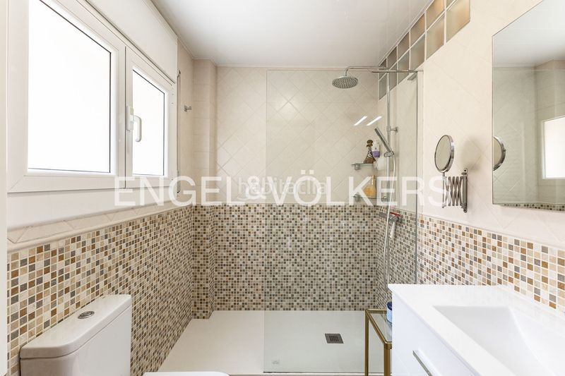 Foto b23ff321-d37b-4fcc-a805-684f5d78bb74. Pis amb calefacció piscina a Centre Sant Andreu de Llavaneres