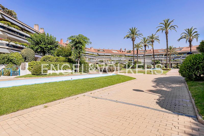Foto 137185f4-2267-4154-95cc-114ca9ceb020. Pis amb calefacció aparcament piscina a Can Girona - Terramar - Vinyet Sitges
