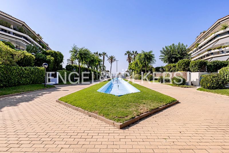 Foto c5c37fd2-bd3c-40f4-80d9-304bbe319708. Pis amb calefacció aparcament piscina a Can Girona - Terramar - Vinyet Sitges