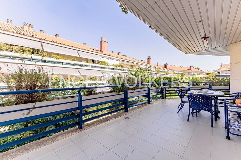 Foto fd75477d-2ac6-4ae4-92ef-9ce43a783c84. Pis amb calefacció aparcament piscina a Can Girona - Terramar - Vinyet Sitges