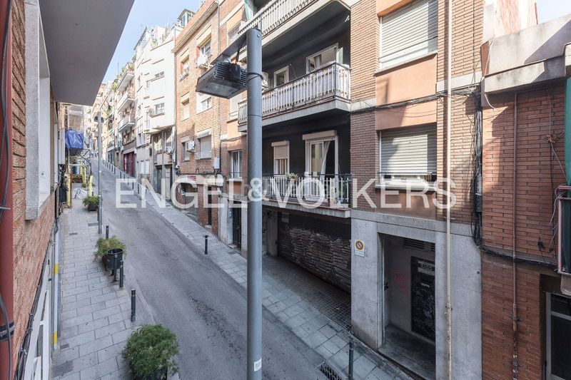Foto 0e24e93e-8e2b-41ad-b85c-f24352e57929. Pis amb calefacció a Carmel Barcelona