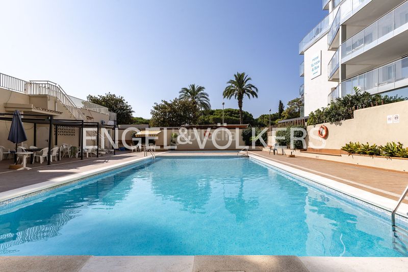 Foto ea1ef60b-314c-4963-b7fc-96736f0f42f0. Pis amb calefacció piscina a Malgrat de Mar