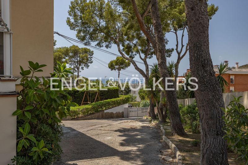 Foto 5ab56131-c397-483a-818d-4cd8916038cb. Pis amb calefacció aparcament piscina a Bellamar Castelldefels
