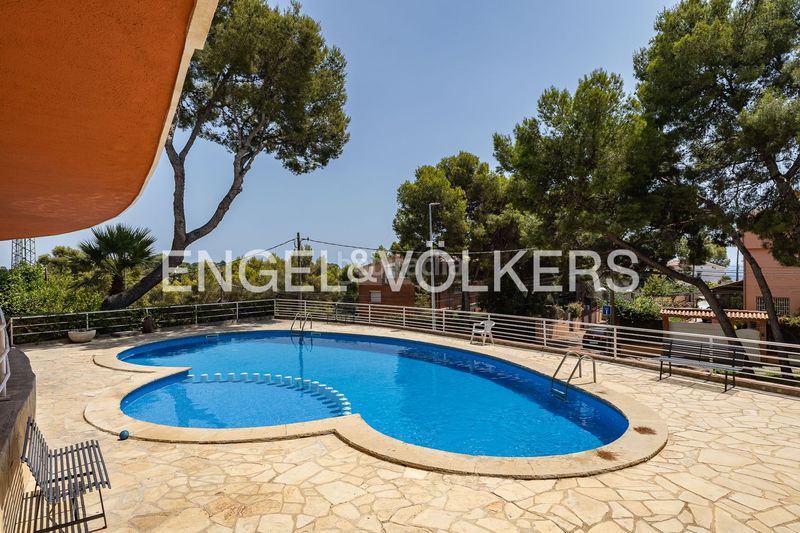 Foto c2fcff77-c82d-4985-a191-312e01bf0a20. Pis amb calefacció aparcament piscina a Bellamar Castelldefels