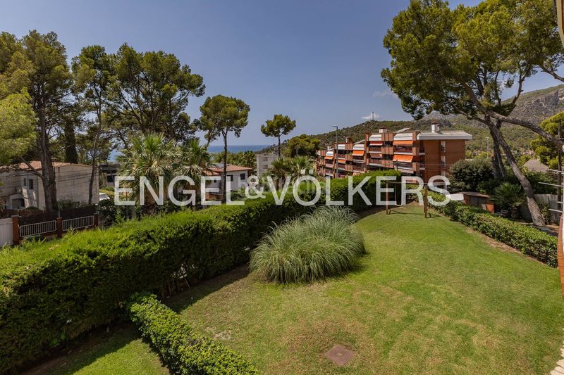 Foto ee60df43-9901-41c4-99b6-859dd05c2c17. Pis amb calefacció aparcament piscina a Bellamar Castelldefels