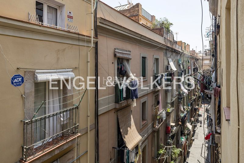 Foto 1e299f31-18b6-4c50-9667-4549868afe89. Àtic amb calefacció a Raval Barcelona