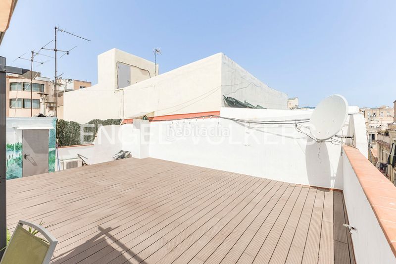 Foto 4819e9e6-0f40-46ad-911c-f7951210c267. Àtic amb calefacció a Raval Barcelona