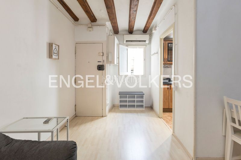 Foto f8b3b701-7de5-485e-bdd1-c411a98c04be. Àtic amb calefacció a Raval Barcelona