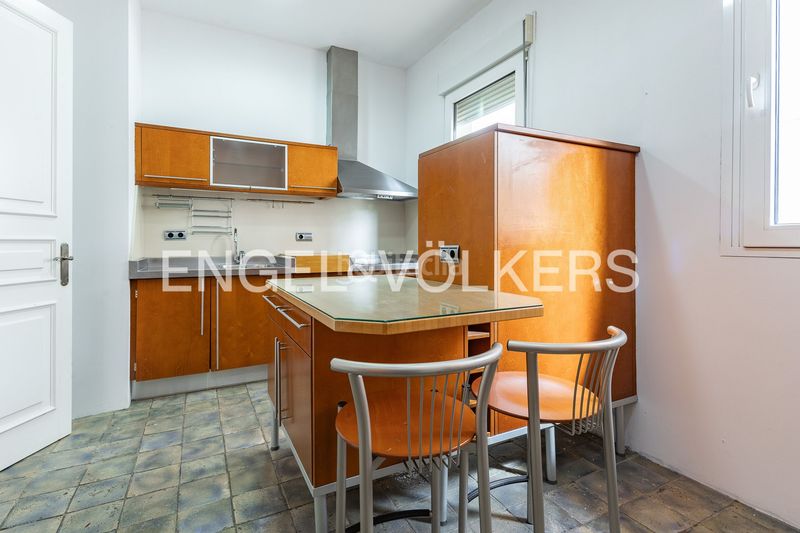 Foto bd44920e-6844-4561-8ea2-bcc469df0e83. Casa adossada amb calefacció aparcament a Can Llong Sabadell