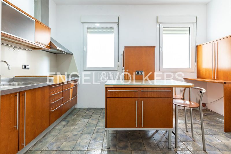 Foto c7757a74-c5c8-4dd4-ae29-0e4b34e98f6c. Casa adossada amb calefacció aparcament a Can Llong Sabadell