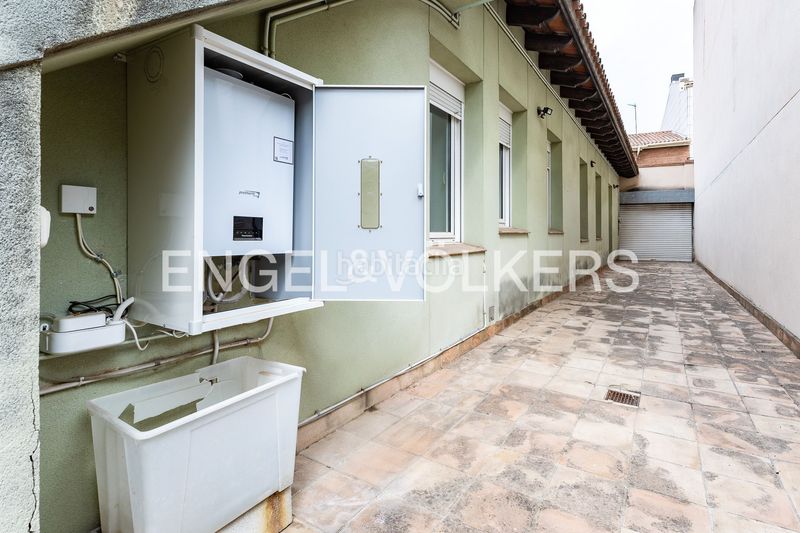 Foto d0b47a19-0887-44b4-8f10-978cc3592eac. Casa adossada amb calefacció aparcament a Can Llong Sabadell