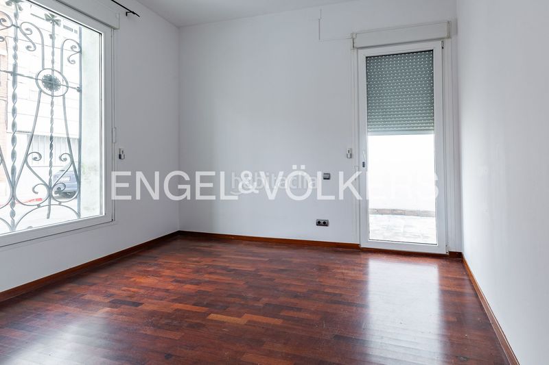 Foto ee2fd81b-fe22-4bd3-955f-72d9320c4dbd. Casa adossada amb calefacció aparcament a Can Llong Sabadell