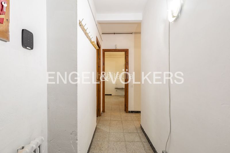 Foto b9623a3b-75af-49d2-a35f-791f90b0b58c. Casa amb calefacció a Sentmenat