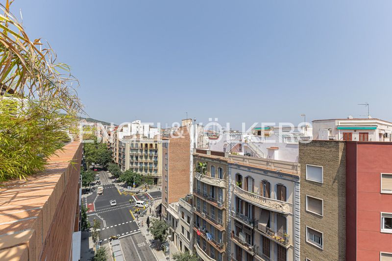 Foto 32f1c7b2-49ad-4213-ac85-27f20708d06e. Àtic amb calefacció a El Camp de l´Arpa del Clot Barcelona