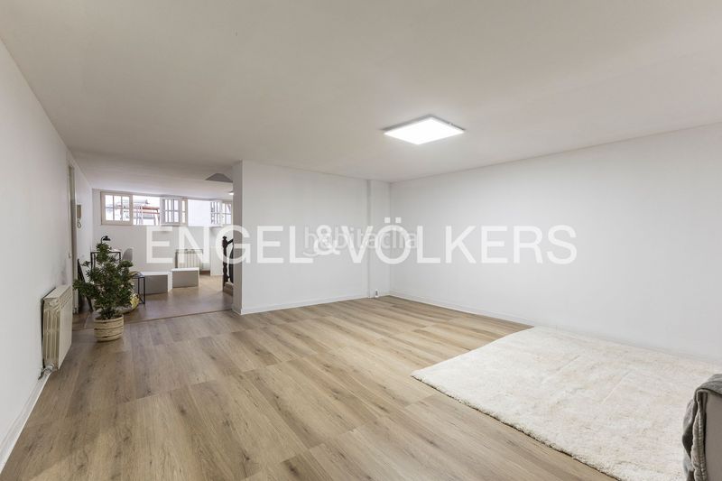 Foto 5cfc3a0a-7eb4-4307-ad7a-89196726a927. Casa adossada amb calefacció aparcament a Centre Sant Just Desvern
