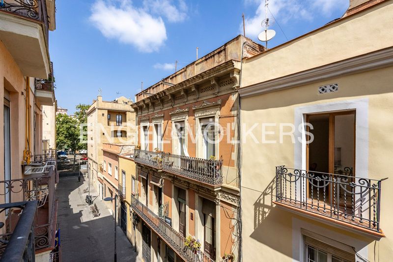 Foto b89dc54d-730b-4271-8b51-308290d6a4f0. Pis amb calefacció a Sants Barcelona