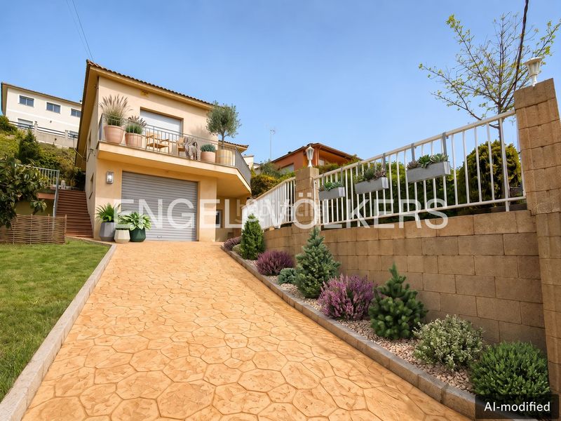 Foto 2d8b2633-6834-4bea-93ed-dd68a8d231f9. Casa amb calefacció aparcament piscina a terrabrava - Tordera parc Tordera