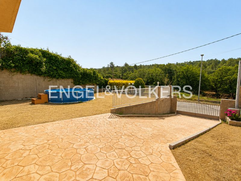 Foto 786c9fad-f08b-4191-a648-93390fe3e20e. Casa amb calefacció aparcament piscina a terrabrava - Tordera parc Tordera