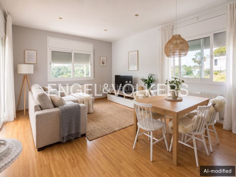 Foto c3820eed-2b3a-4a82-8a4d-ceb275424147. Casa amb calefacció aparcament piscina a terrabrava - Tordera parc Tordera