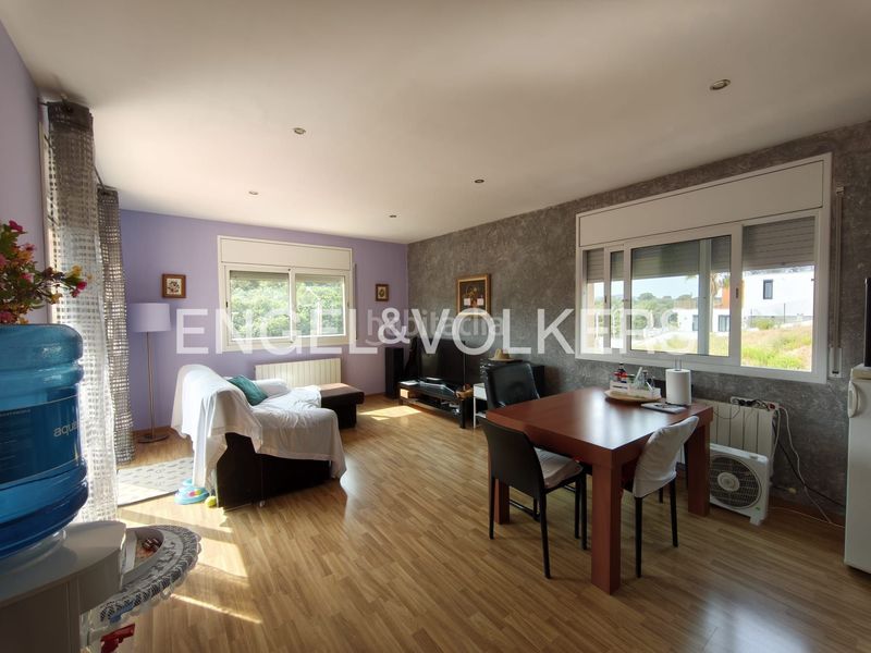 Foto eb18c350-19fa-4810-8382-e3451f630f80. Casa amb calefacció aparcament piscina a terrabrava - Tordera parc Tordera