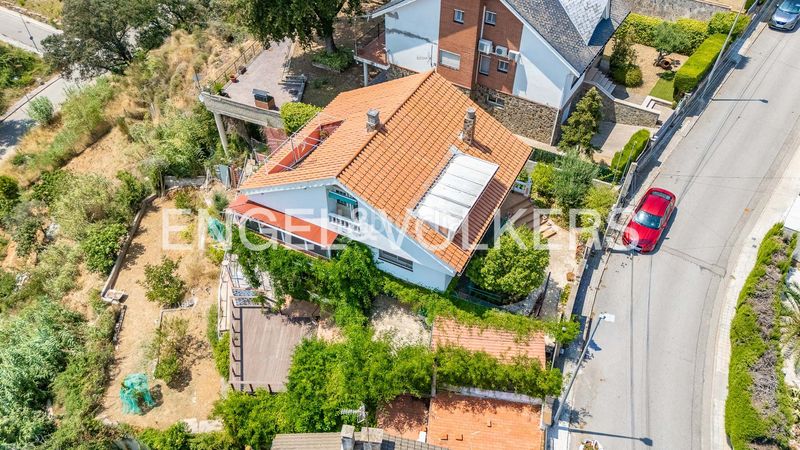 Foto ec97c1b0-b025-42b3-8ddd-76f99a31c0eb. Casa amb calefacció aparcament a Can Font-Ca n'Avellaneda Castellar del Vallès