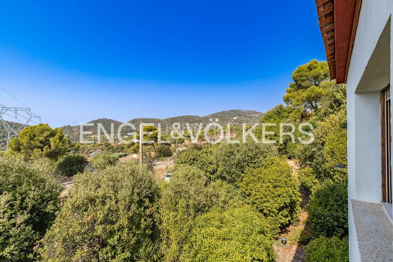 Foto d6f51a0b-84ab-4050-bd81-f2f730efde94. Casa amb calefacció aparcament a Matadepera