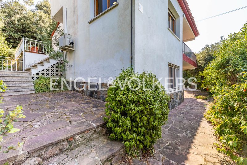 Foto de1df05c-629c-4156-bdf5-f187c2437d0a. Casa amb calefacció aparcament a Matadepera