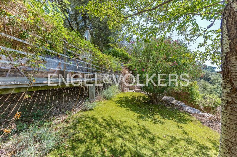 Foto 057ea8a7-1725-46cd-87fc-d63496a1cc6e. Casa amb calefacció aparcament piscina a Vallvidrera - Tibidabo - Les Planes Barcelona
