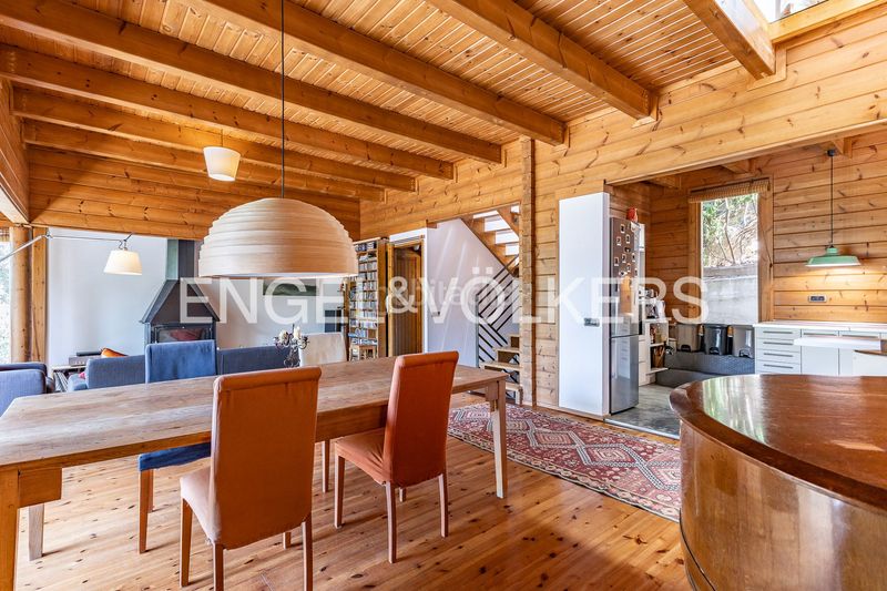 Foto 51f3baec-56c0-4a97-81a1-3be0147df4fd. Casa amb calefacció aparcament piscina a Vallvidrera - Tibidabo - Les Planes Barcelona