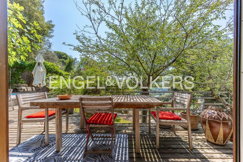 Foto dc8b0b00-23dc-4b4c-94a5-e02310b11002. Casa amb calefacció aparcament piscina a Vallvidrera - Tibidabo - Les Planes Barcelona