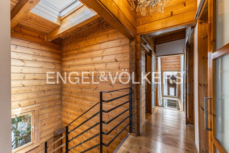 Foto ec029bbc-f540-442e-8c13-430f9036431d. Casa amb calefacció aparcament piscina a Vallvidrera - Tibidabo - Les Planes Barcelona