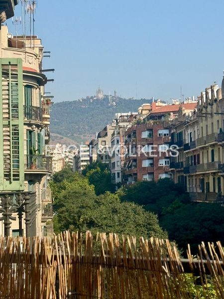 Foto a67536f5-3268-49ba-86de-ad98f73f5350. Pis amb calefacció a L´Antiga Esquerra de l´Eixample Barcelona