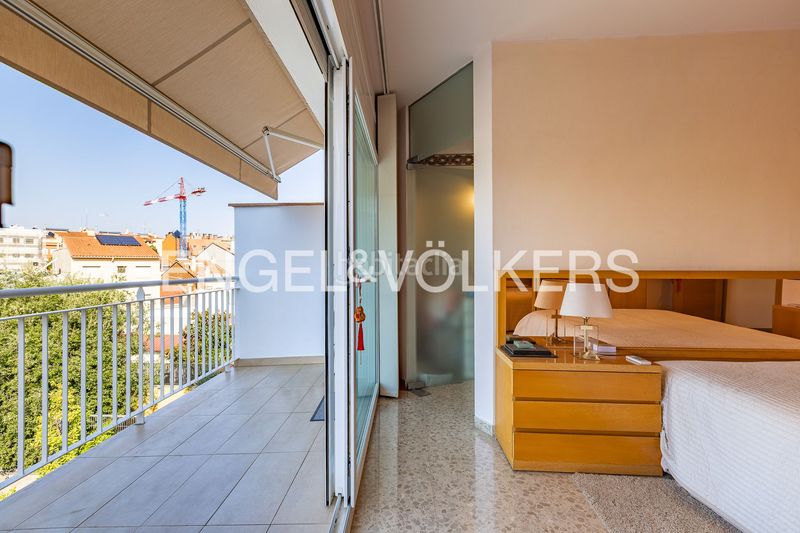 Foto 4bddd422-f978-4b19-a7df-fc8962ce93d8. Casa adossada amb calefacció aparcament piscina a Sabadell
