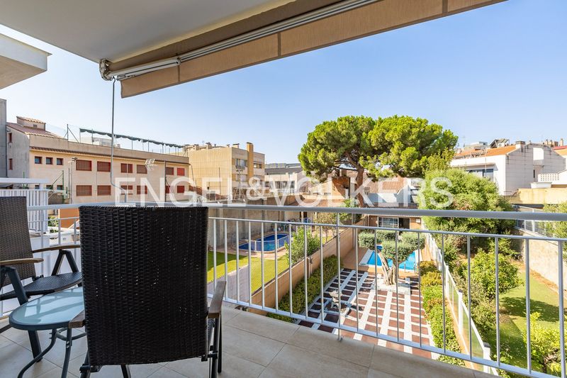Foto b4efc953-4608-42cc-bc3a-a4e31ab0ae41. Casa adossada amb calefacció aparcament piscina a Sabadell