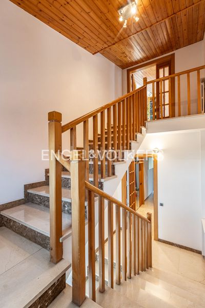 Foto d3e61c78-91a4-4021-8176-f065a5f8bf86. Casa adossada amb calefacció aparcament piscina a Sabadell