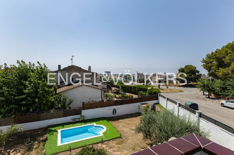 Foto 0b9140ae-75d9-4e70-a7cb-2381545addd2. Casa amb calefacció piscina a Els Masos - Els Garrofers Coma-ruga