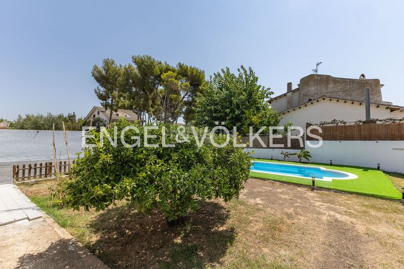Foto 3f8643c7-4ecd-44a9-a6c1-3a818d772fbe. Casa amb calefacció piscina a Els Masos - Els Garrofers Coma-ruga