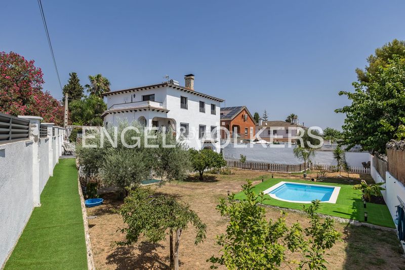 Foto d2c75111-8707-4565-a28c-f68620e0ae04. Casa amb calefacció piscina a Els Masos - Els Garrofers Coma-ruga