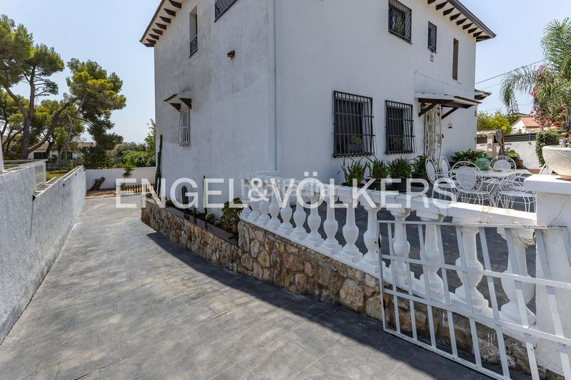 Foto dd18eebc-7258-420f-a29d-2a101c2a24dc. Casa amb calefacció piscina a Els Masos - Els Garrofers Coma-ruga