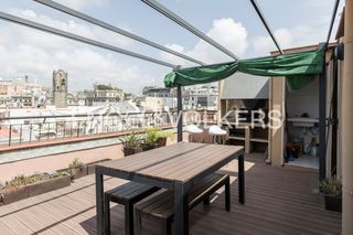 Rent Flat in Gòtic. Piso luminoso vacacional en plaza sant jaume